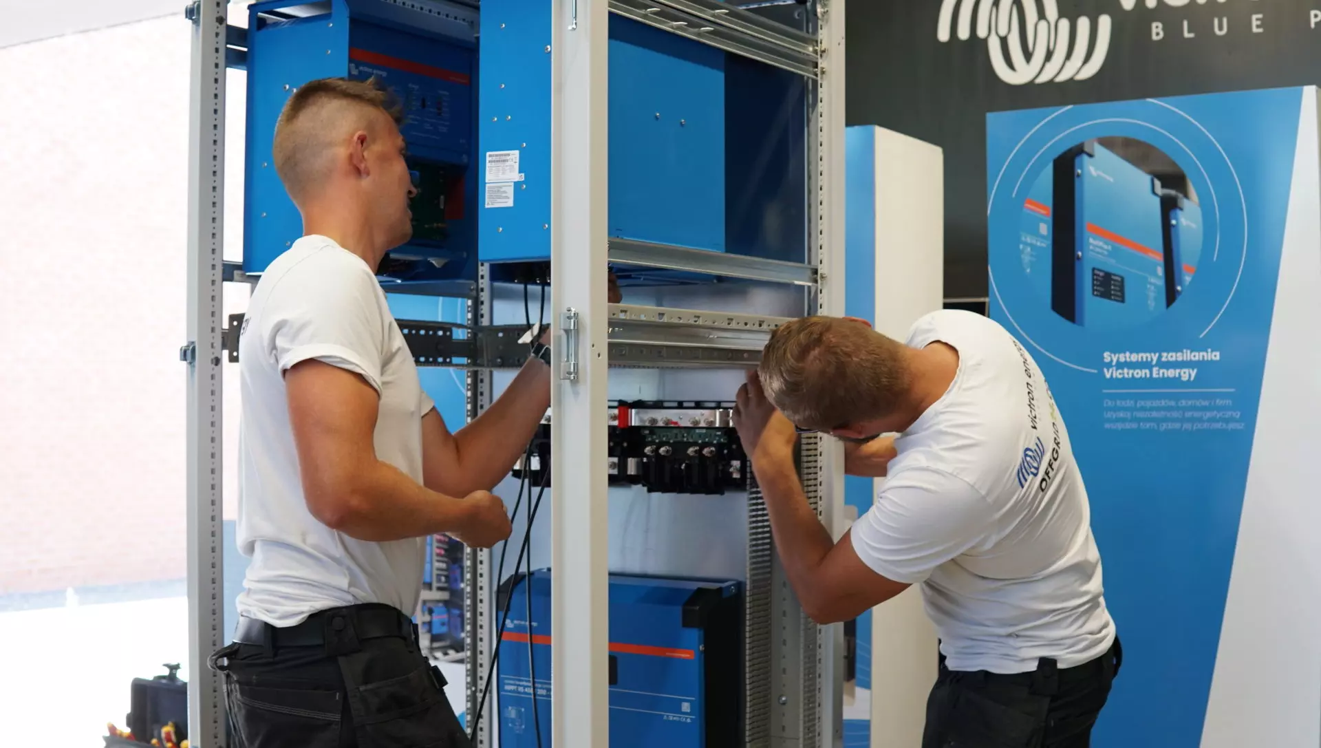 montaz systemu victron energy